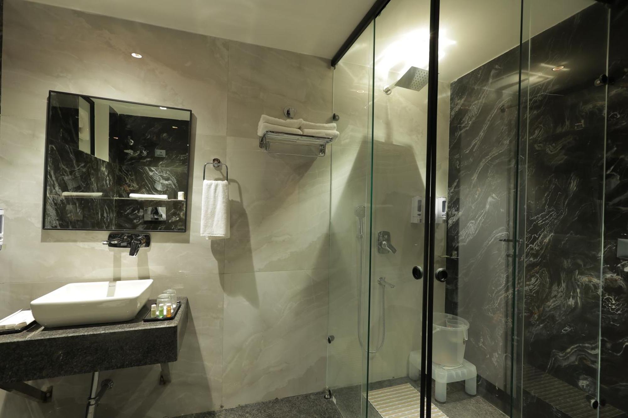 Snj Taj Grand Hotel Агра Екстериор снимка